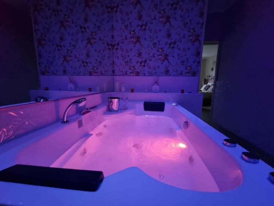La Bulle Romantique Calais Zewnętrze zdjęcie
